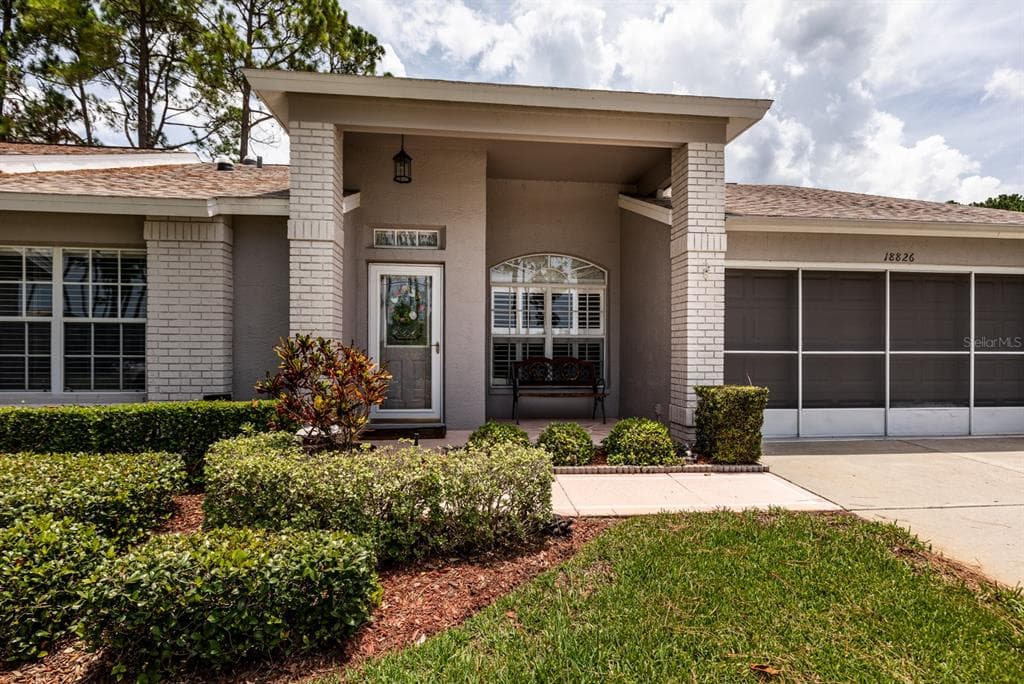 18826 SUMMERSONG DRIVE HUDSON, FL 34667