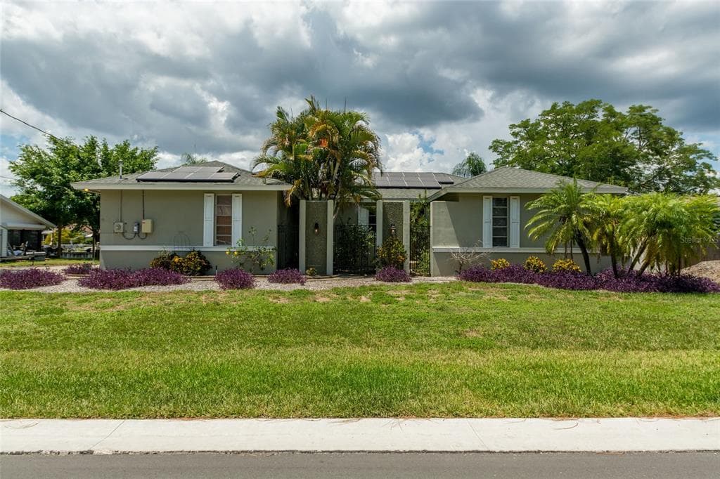 275 MAPLE AVENUE PALM HARBOR, FL 34684