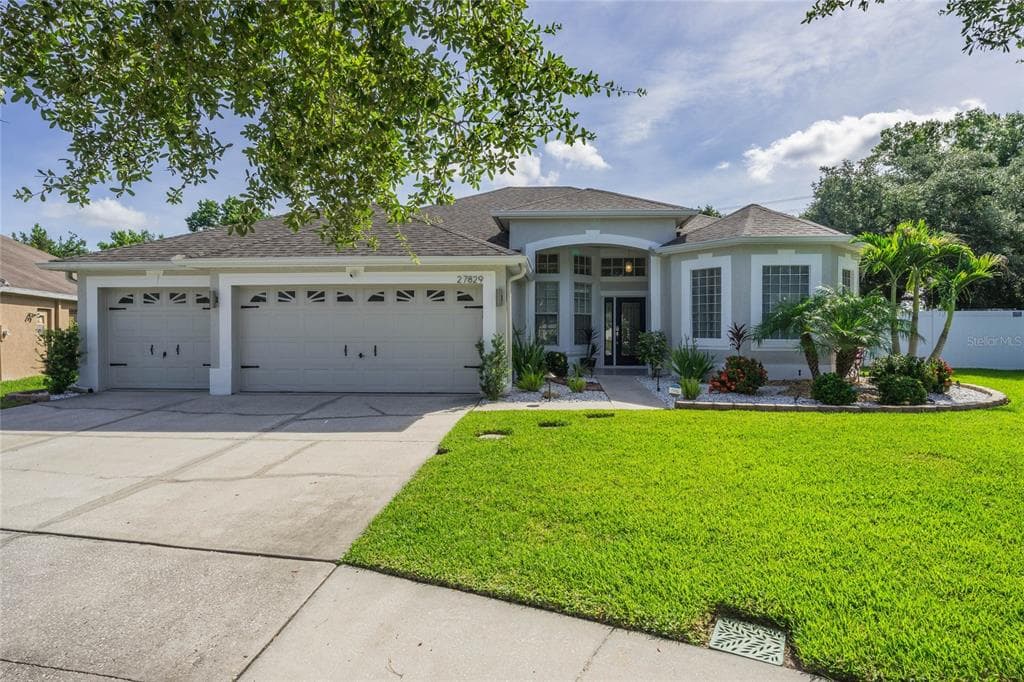 27829 SUMMER PLACE DRIVE WESLEY CHAPEL, FL 33544