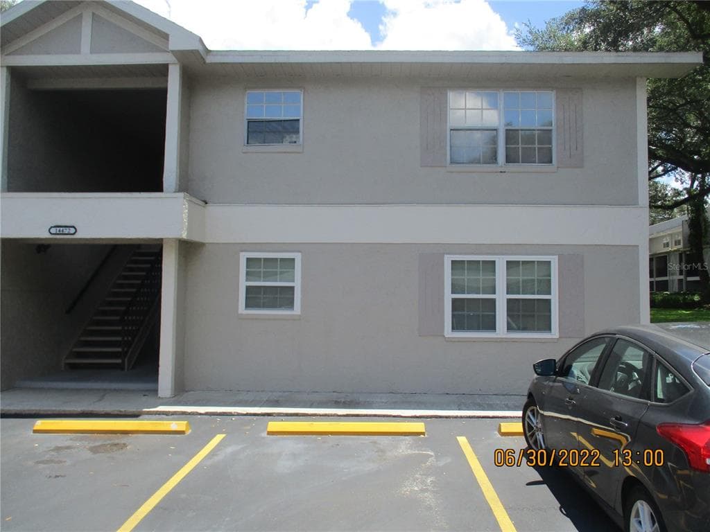 14472 REUTER STRASSE CIRCLE UNIT 404 TAMPA, FL 33613