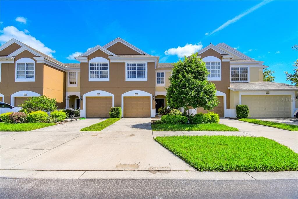 10152 PINK PALMATA COURT RIVERVIEW, FL 33578