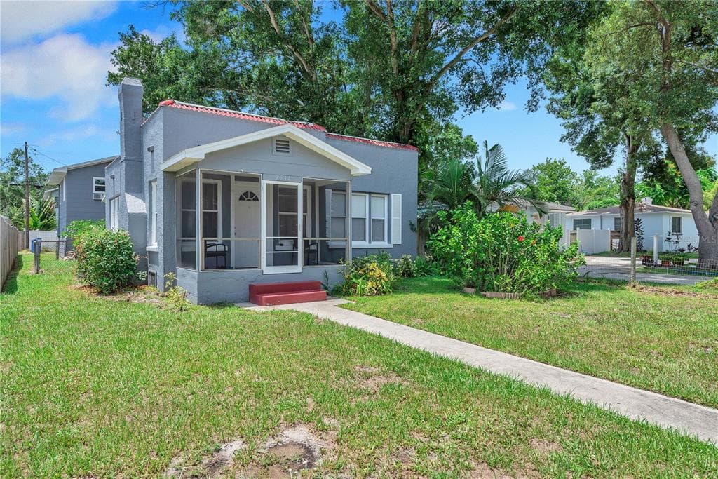 2634 35TH AVENUE N ST PETERSBURG, FL 33713