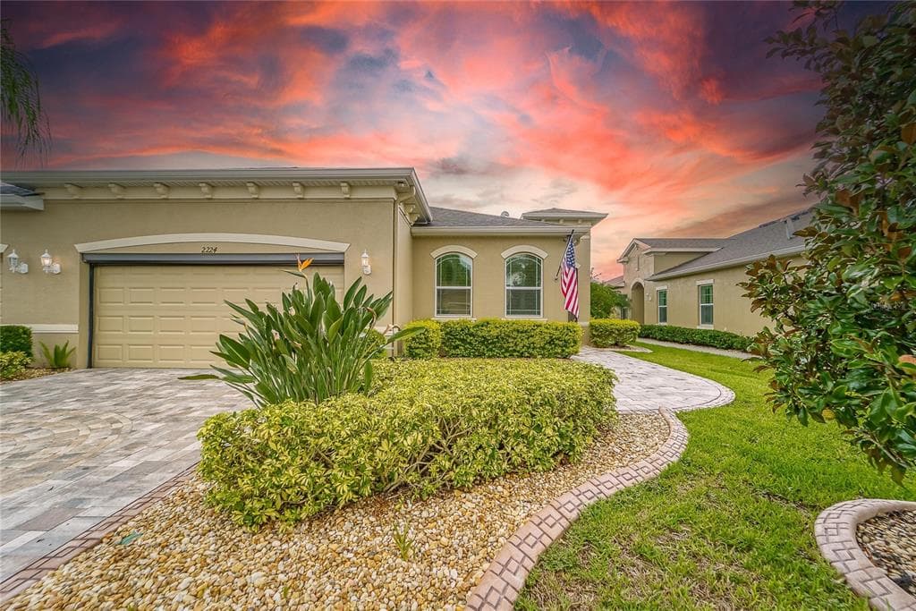 2224 VISTA GREENS DRIVE SUN CITY CENTER, FL 33573