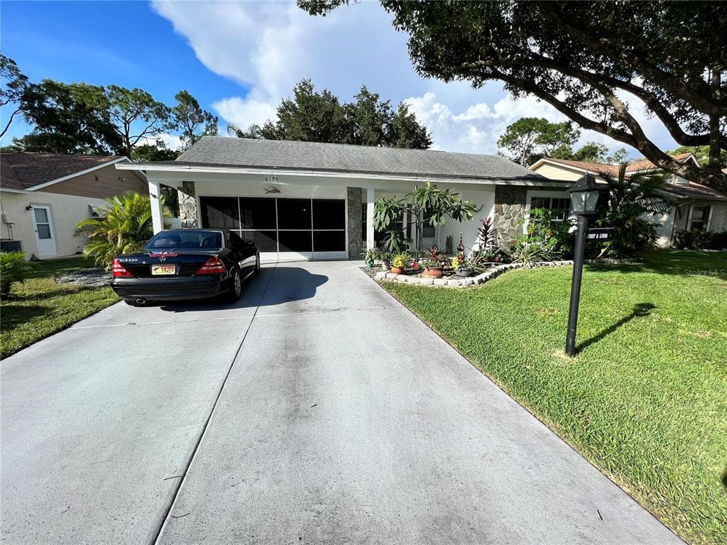 6195 OCEAN PINES LANE SPRING HILL, FL 34606
