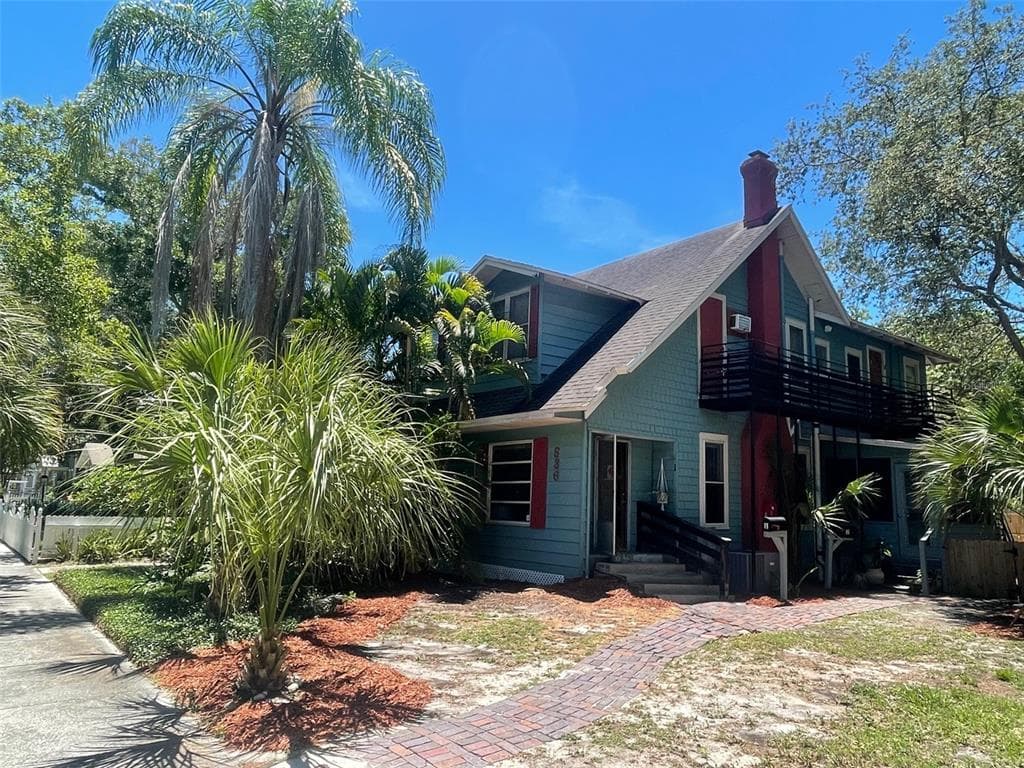 836 24TH AVENUE N UNIT 1 ST PETERSBURG, FL 33704