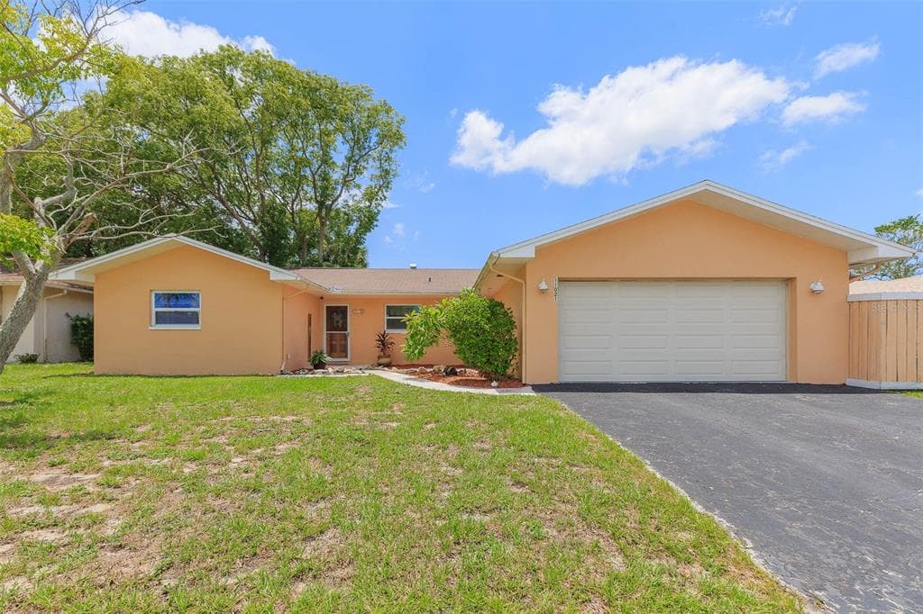 11021 SALT TREE DRIVE PORT RICHEY, FL 34668