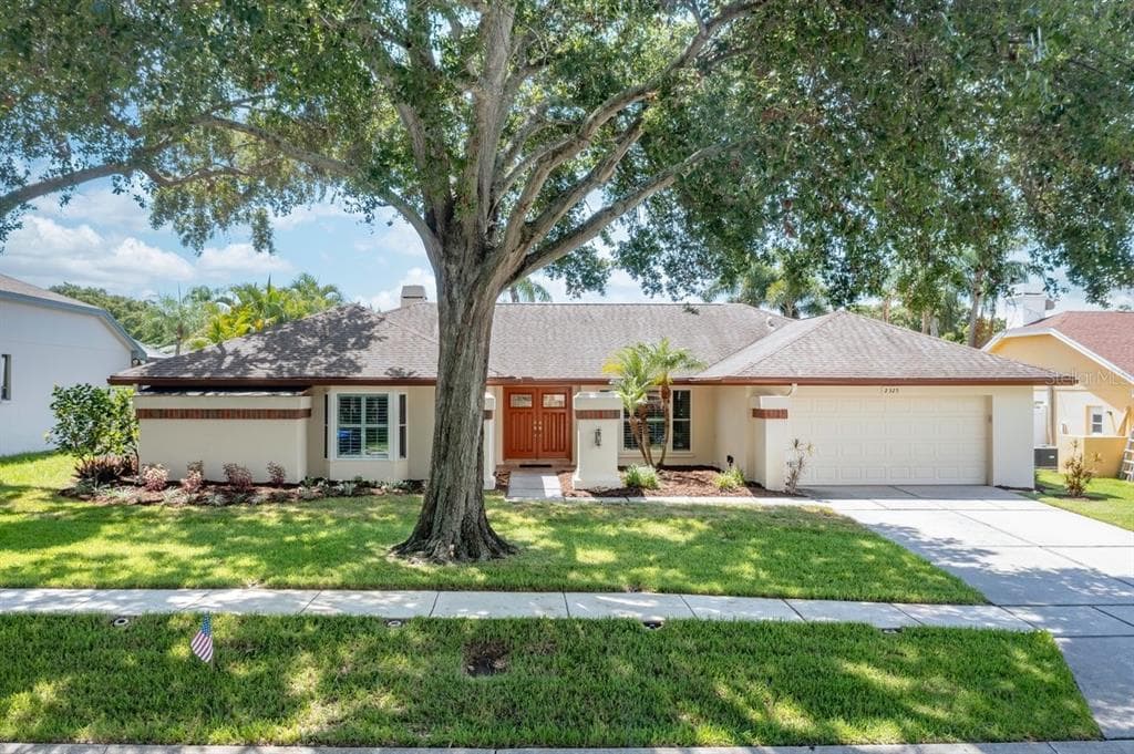 2325 STAG RUN BOULEVARD CLEARWATER, FL 33765