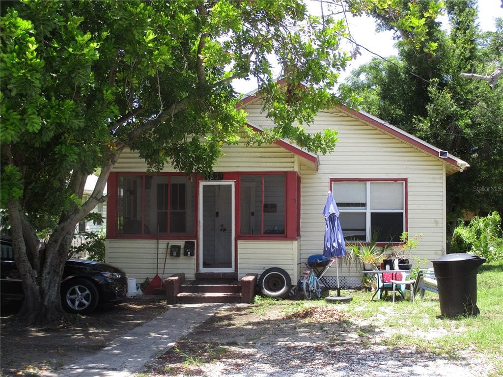 1831 24TH STREET S ST PETERSBURG, FL 33712