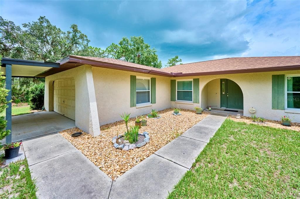 3120 BOUGAINVILLEA DRIVE INDIAN LAKE ESTATES, FL 33855