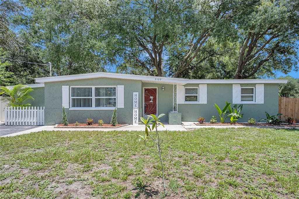 2109 DODGE STREET CLEARWATER, FL 33760