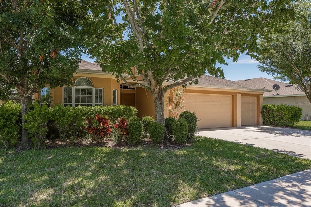 2330 TRIGGERFISH COURT HOLIDAY, FL 34691