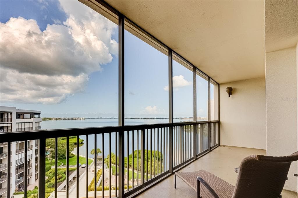 8 BELLEVIEW BOULEVARD UNIT 803 BELLEAIR, FL 33756
