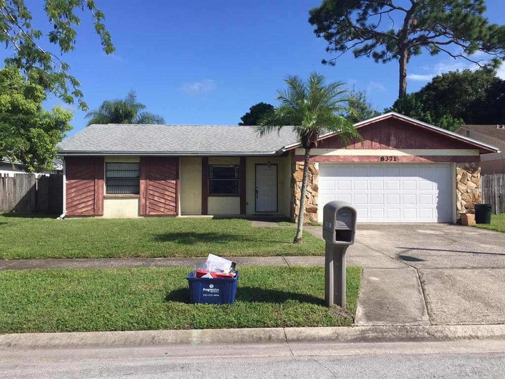 8371 125TH PLACE LARGO, FL 33773
