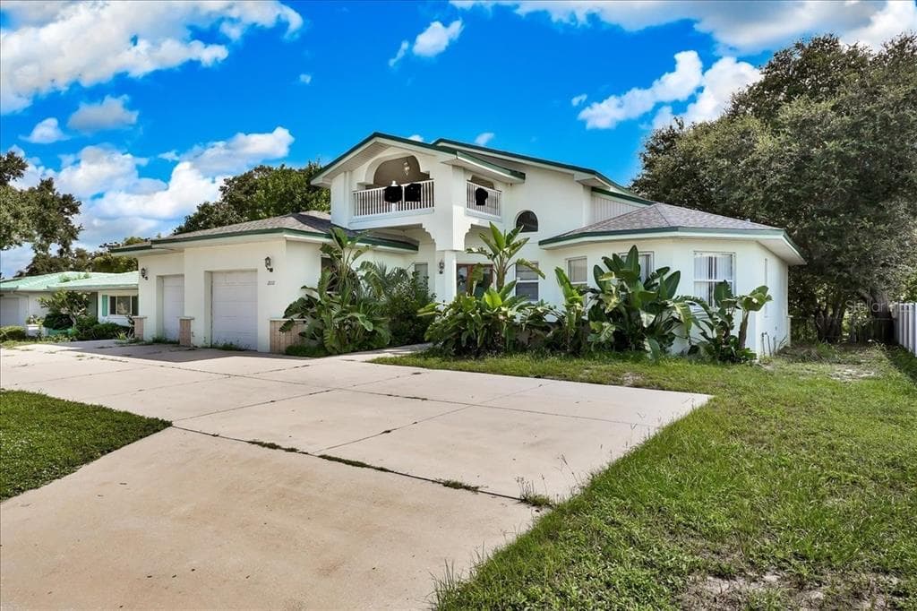 2033 N KEENE ROAD CLEARWATER, FL 33755