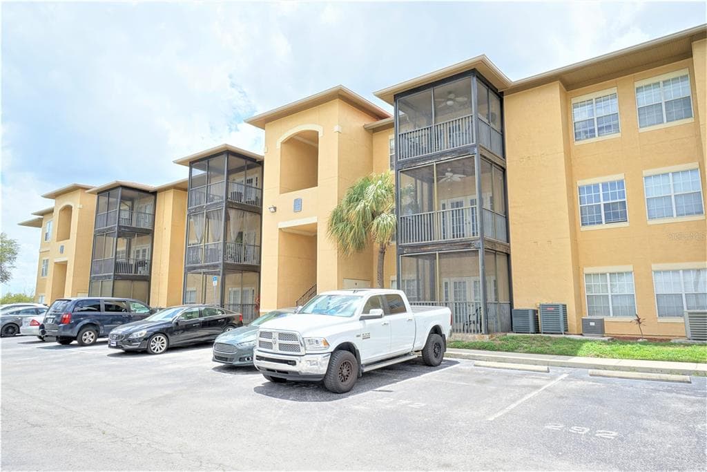 4304 BAYSIDE VILLAGE DRIVE UNIT 204 TAMPA, FL 33615