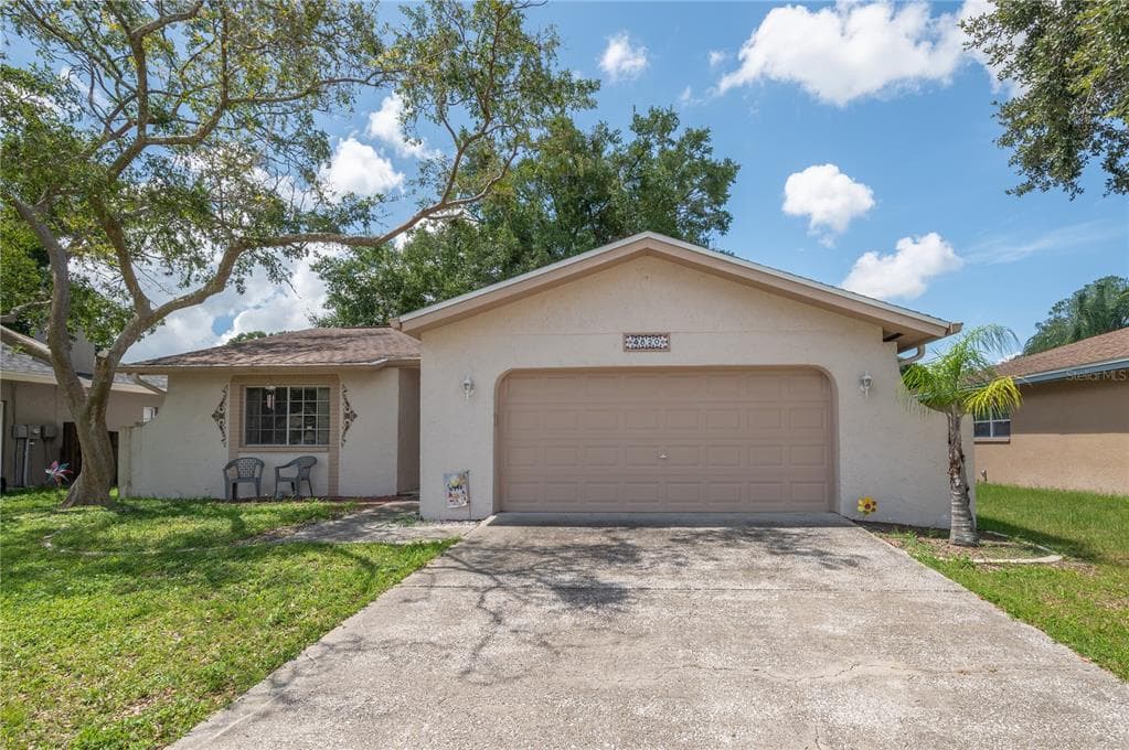 4820 CYPRESS TREE DRIVE TAMPA, FL 33624