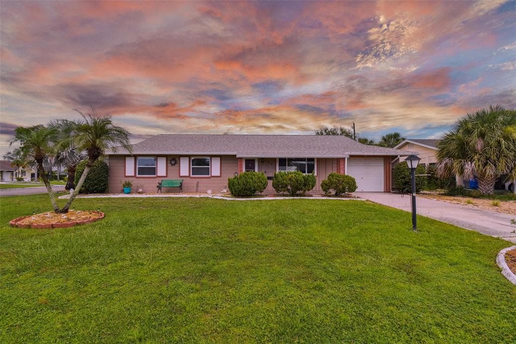 713 CYPRESS PLACE UNIT 1 SUN CITY CENTER, FL 33573