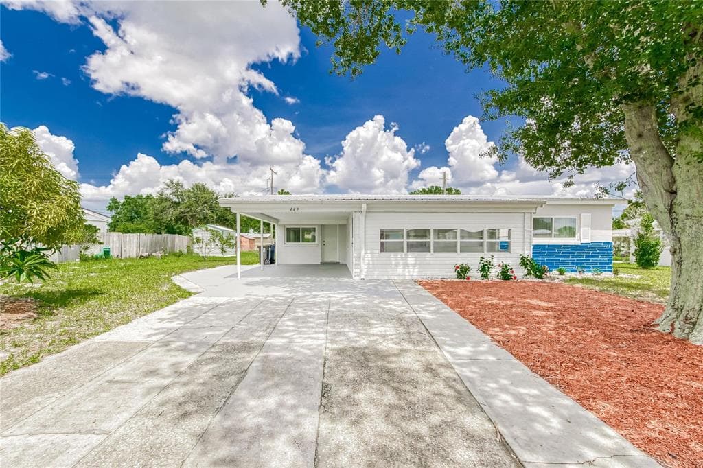 449 STANLEY AVENUE FROSTPROOF, FL 33843