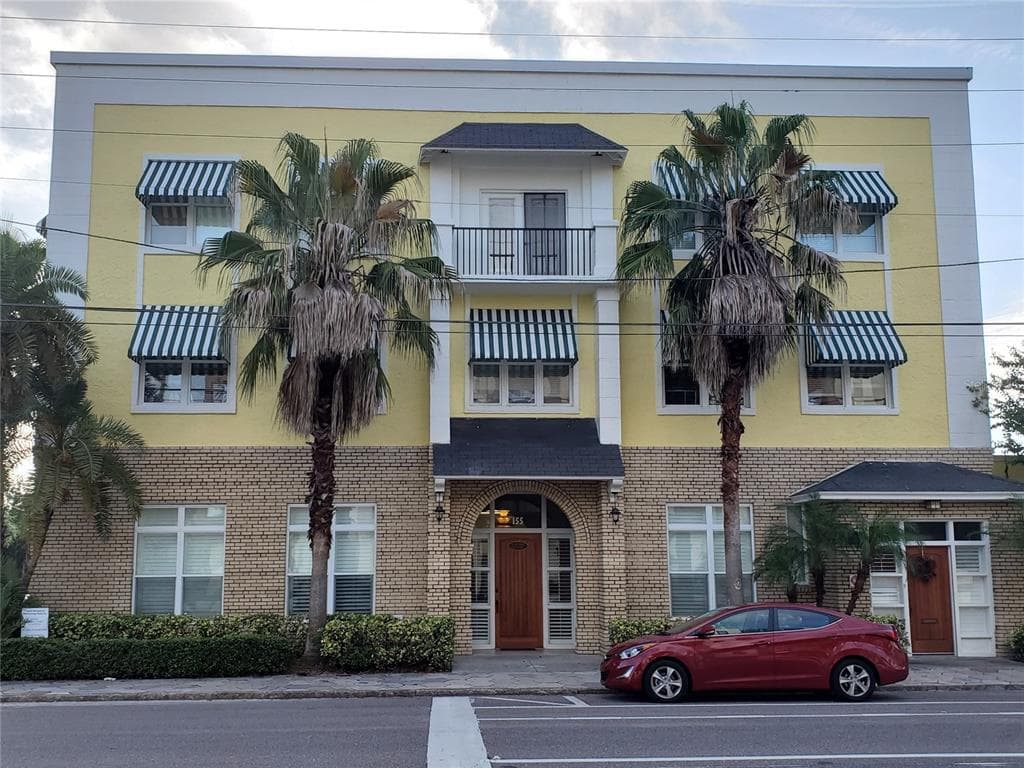 151 8TH STREET N UNIT 151 ST PETERSBURG, FL 33701