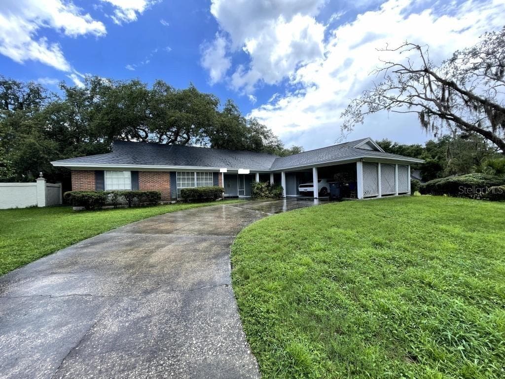 10403 RECLINATA LANE