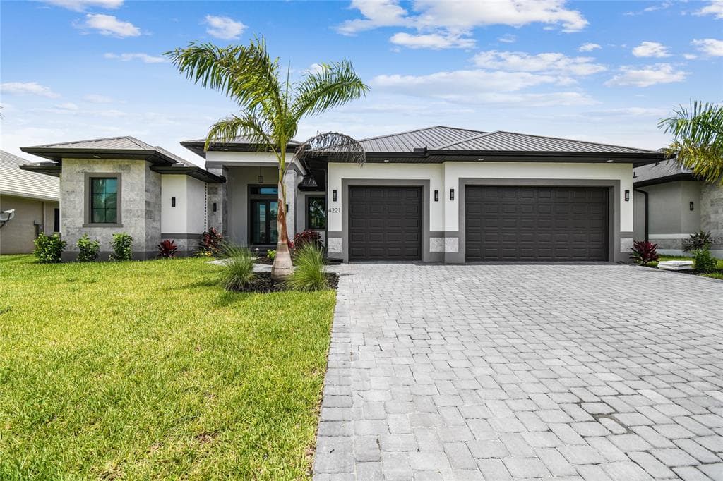4221 SW 25TH PLACE CAPE CORAL, FL 33914