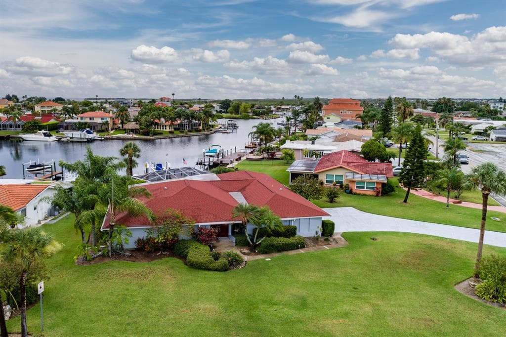 3701 FLORAMAR TERRACE NEW PORT RICHEY, FL 34652