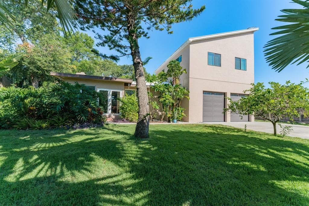 6203 S JONES ROAD TAMPA, FL 33611