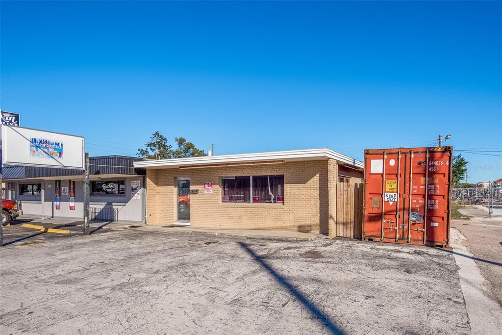 4407 BUENA VISTA LANE HOLIDAY, FL 34691