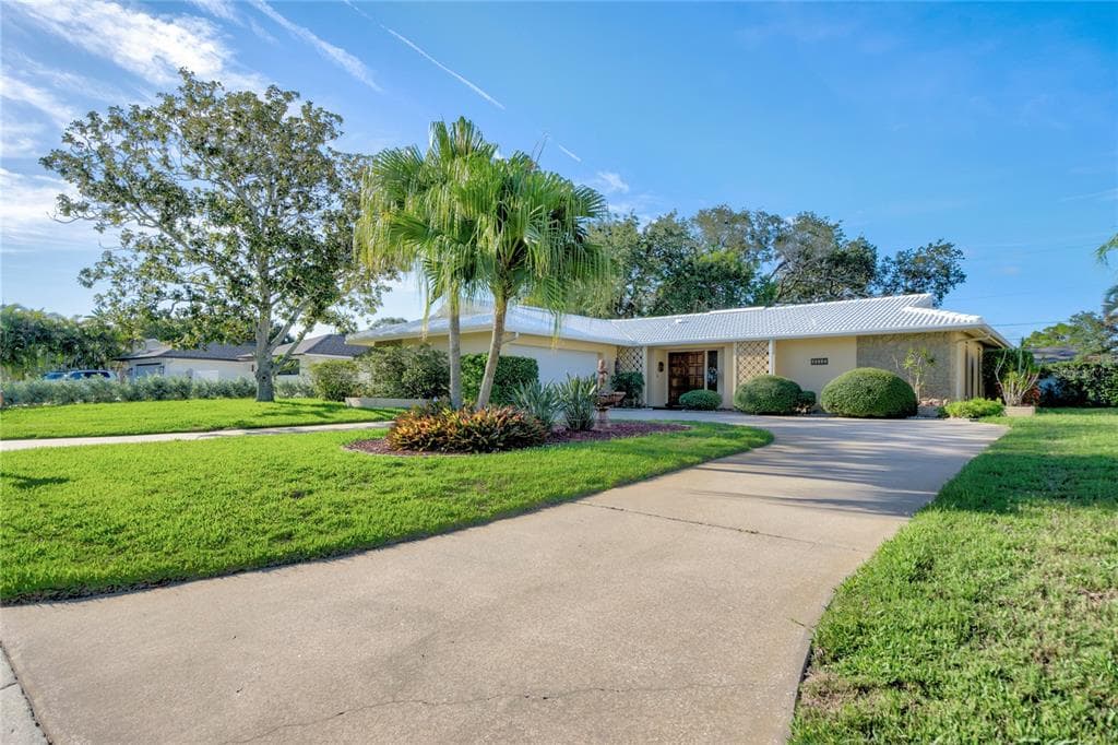 14524 BAY HILLS DRIVE
