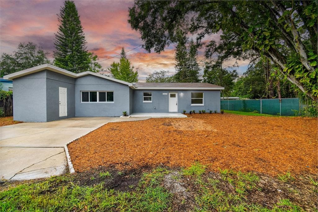 5420 BAUMANN LANE HOLIDAY, FL 34690
