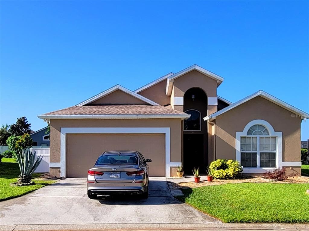 738 CORVINA DRIVE DAVENPORT, FL 33897