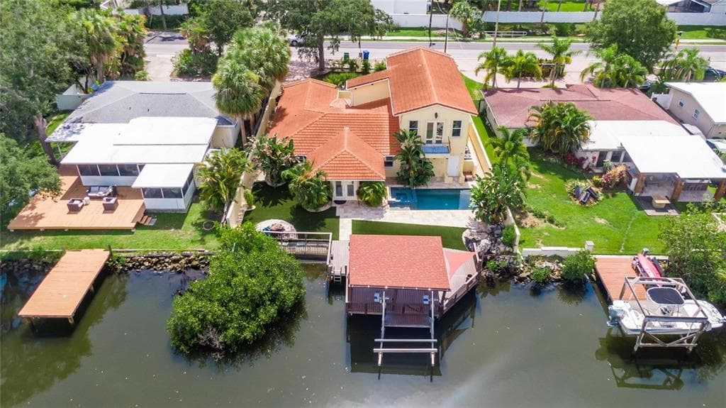 2113 S WEST SHORE BOULEVARD TAMPA, FL 33629