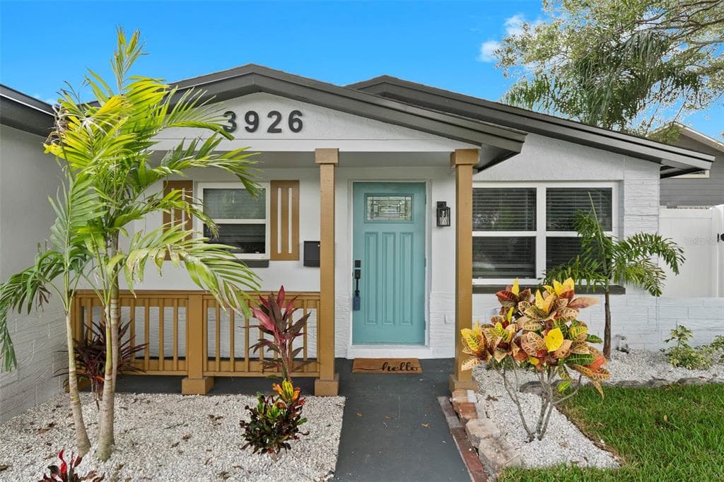 3926 10TH AVENUE N ST PETERSBURG, FL 33713