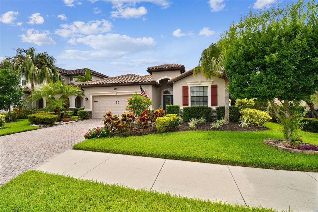8112 36TH STREET E SARASOTA, FL 34243