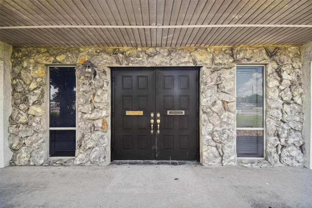 10816 US HIGHWAY 19 PORT RICHEY, FL 34668