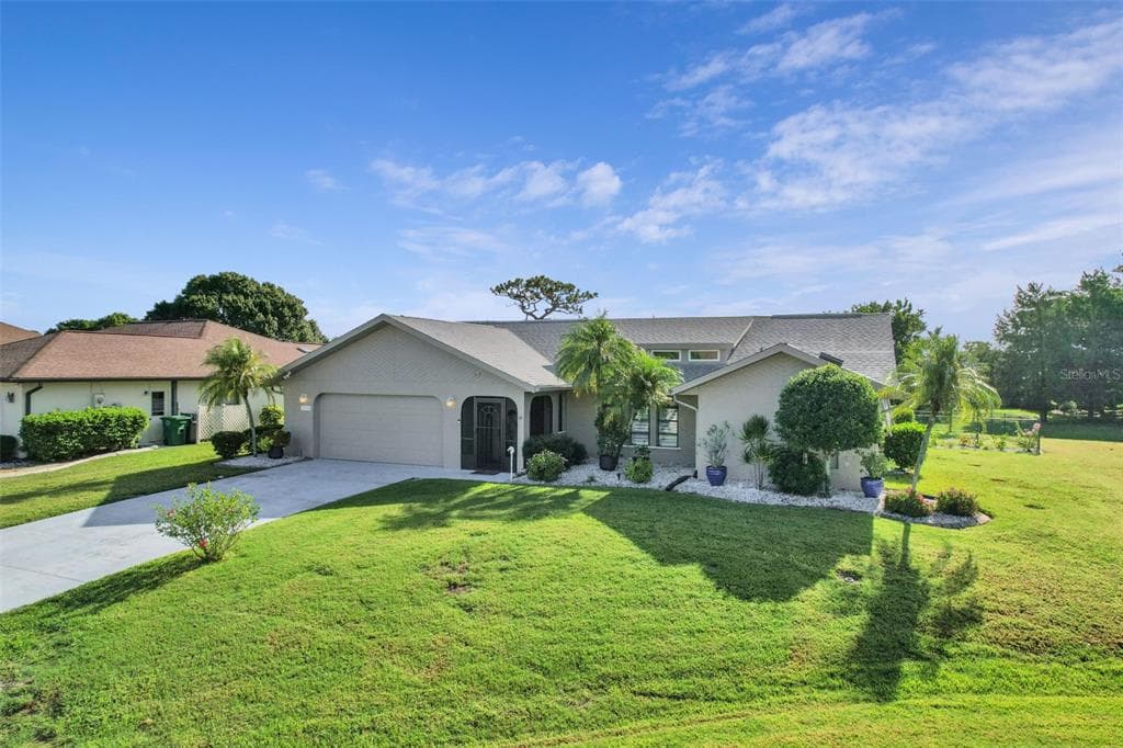 2328 BONN COURT PUNTA GORDA, FL 33983