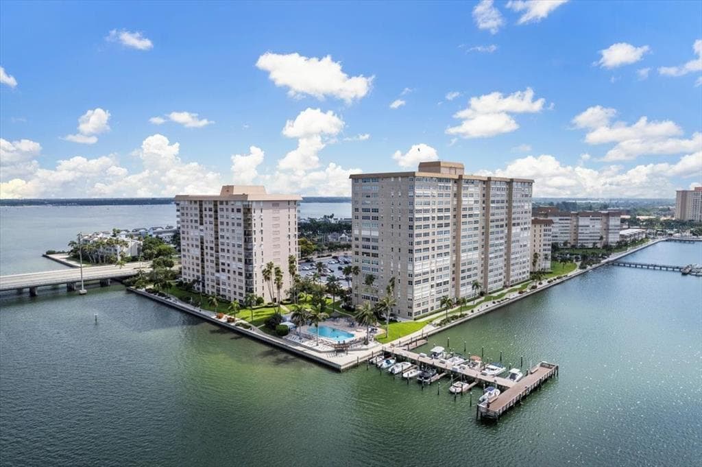 5200 BRITTANY DRIVE S UNIT 1001 ST PETERSBURG, FL 33715