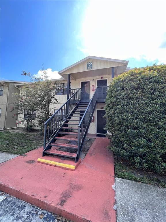 12413 OAK CEDAR PLACE UNIT 202 TAMPA, FL 33612