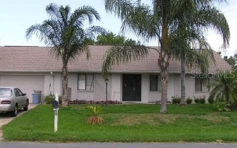 8 CHESTNUT COURT