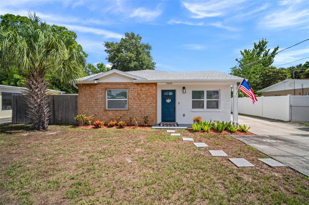3509 W ROGERS AVENUE TAMPA, FL 33611