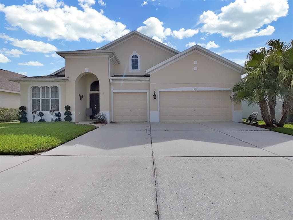 6748 SPARKLING WAY WESLEY CHAPEL, FL 33545