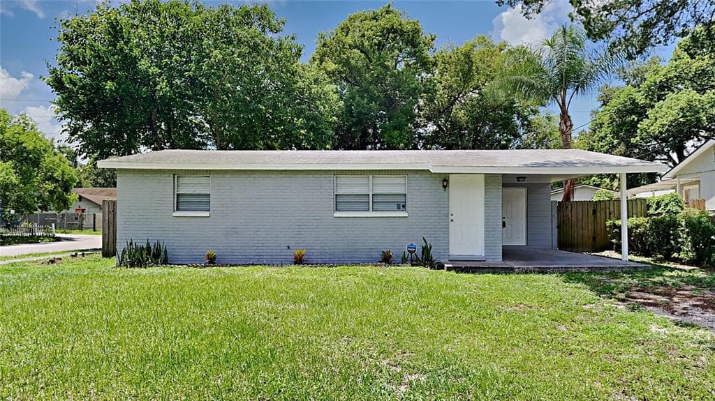 917 E HOLLAND AVENUE TAMPA, FL 33612