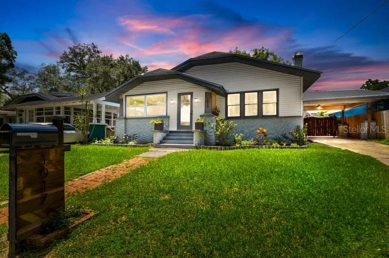 1017 E CRENSHAW STREET
