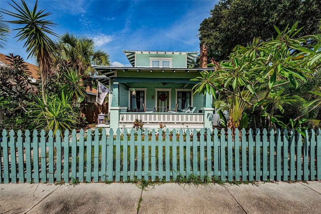 738 7TH STREET N ST PETERSBURG, FL 33701