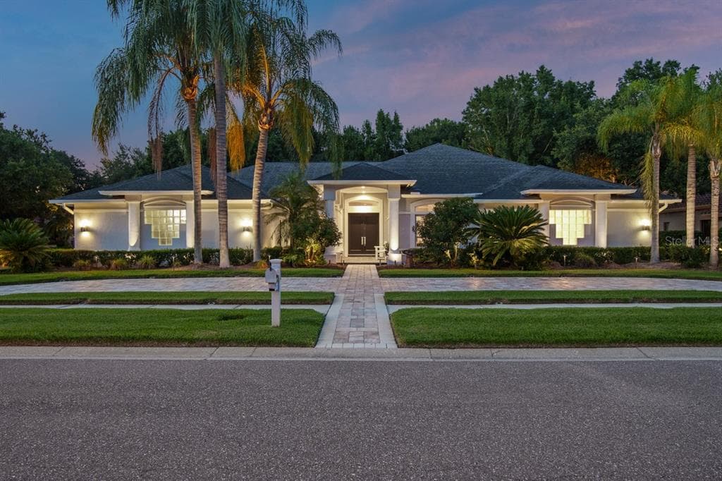 4916 LONDONDERRY DRIVE TAMPA, FL 33647