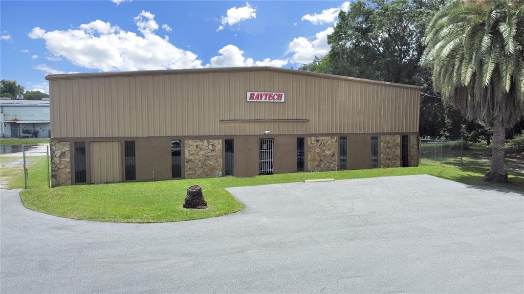 1504 SYDNEY RD PLANT CITY, FL 33566