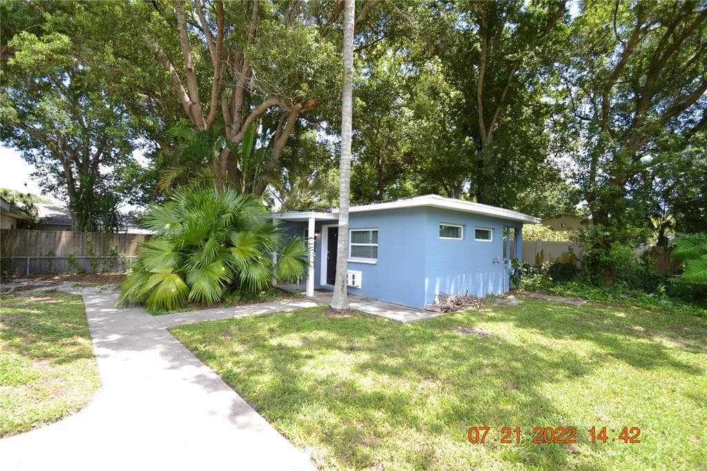 419 STREMMA ROAD LARGO, FL 33770