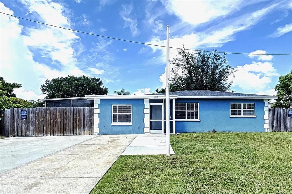 6001 FLORA TERRACE APOLLO BEACH, FL 33572