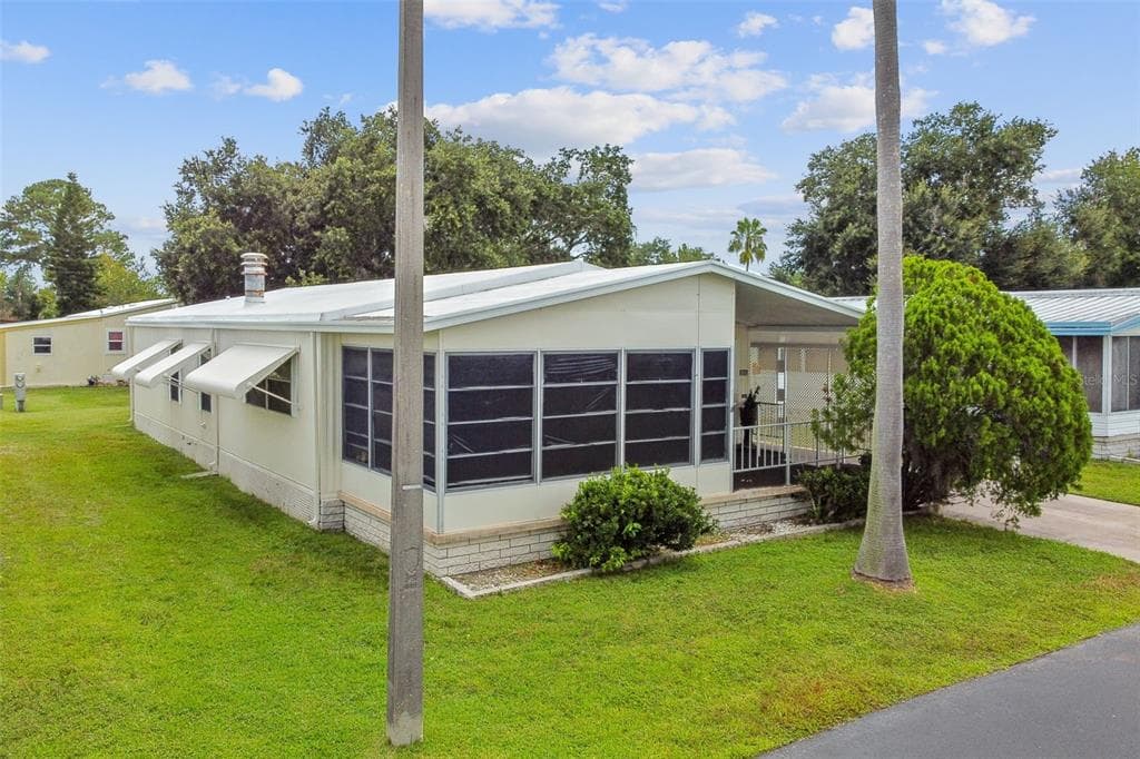 5013 SERENE SQUARE NEW PORT RICHEY, FL 34653