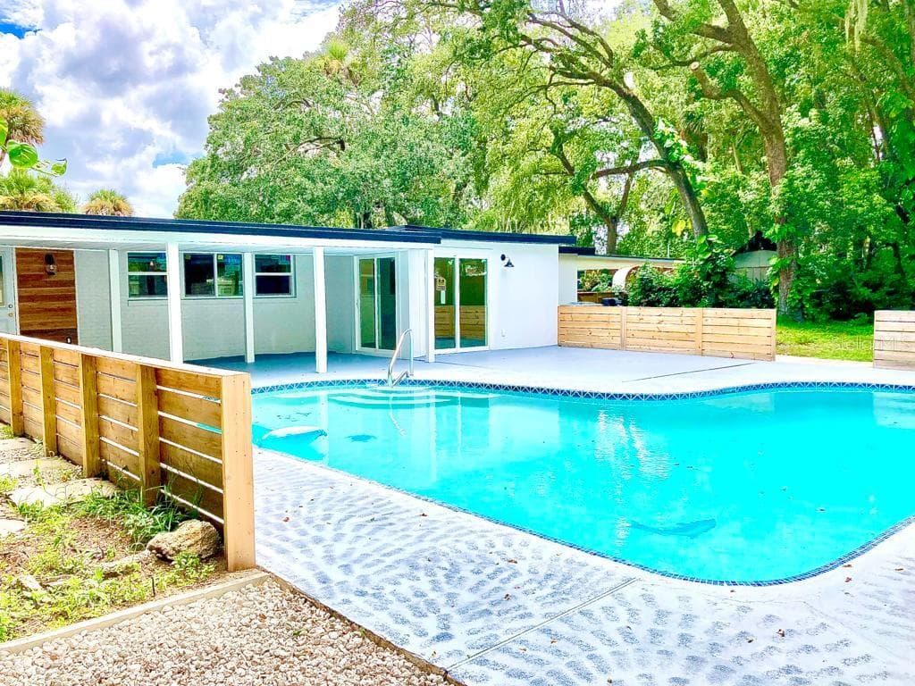 1700 N LILAC CIRCLE TITUSVILLE, FL 32796
